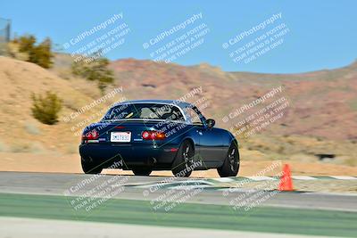 media/Dec-13-2025-Extreme Speed (Sat) [[d129ecb0b9]]/Beginner/Session 2 (Turn 4)/